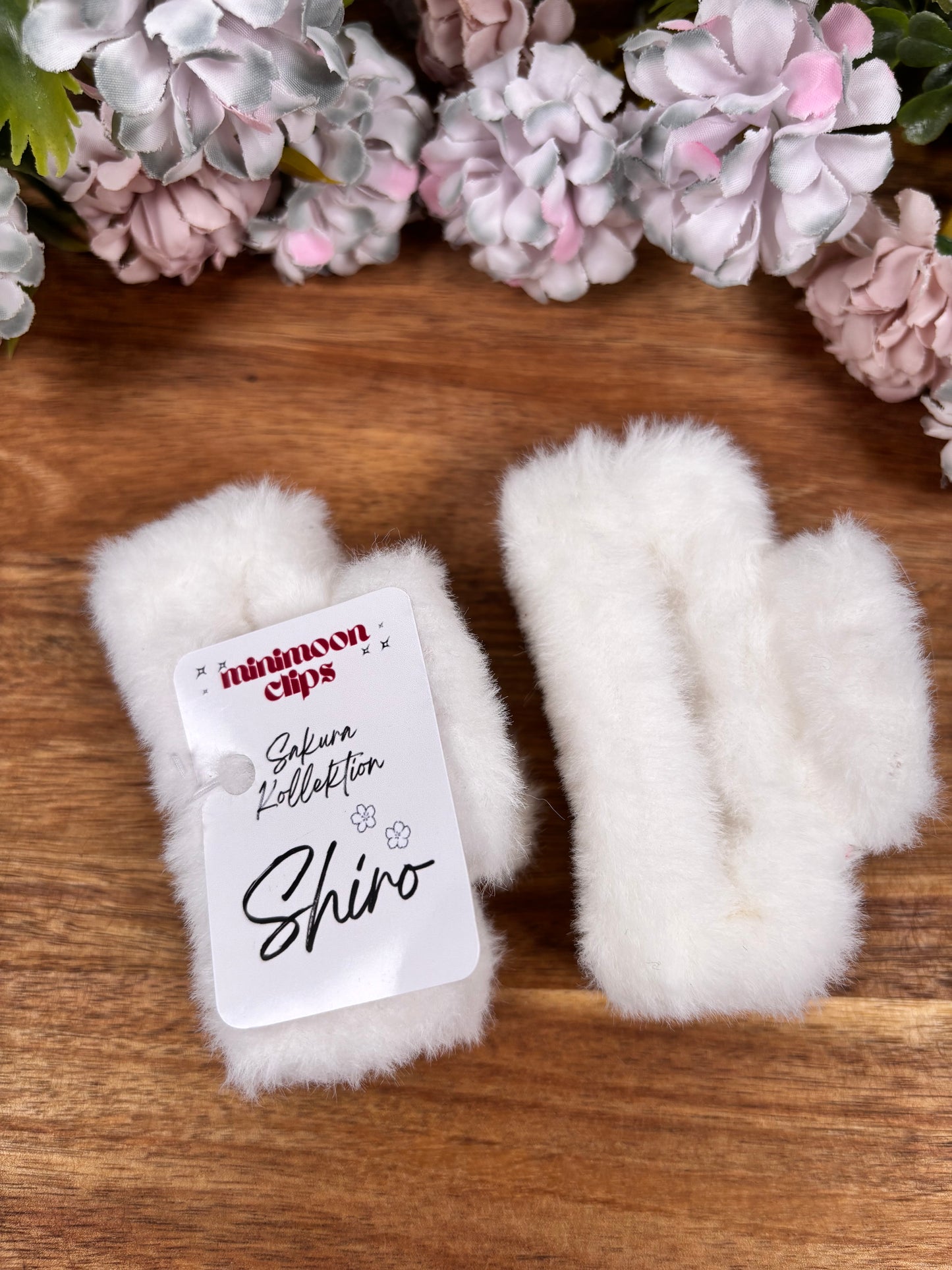 Shiro Flausch Haar Clip