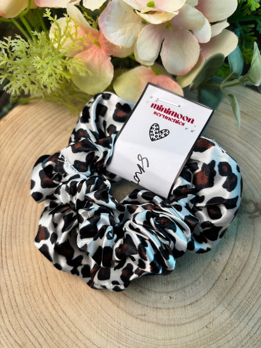 Snow Leo Scrunchie
