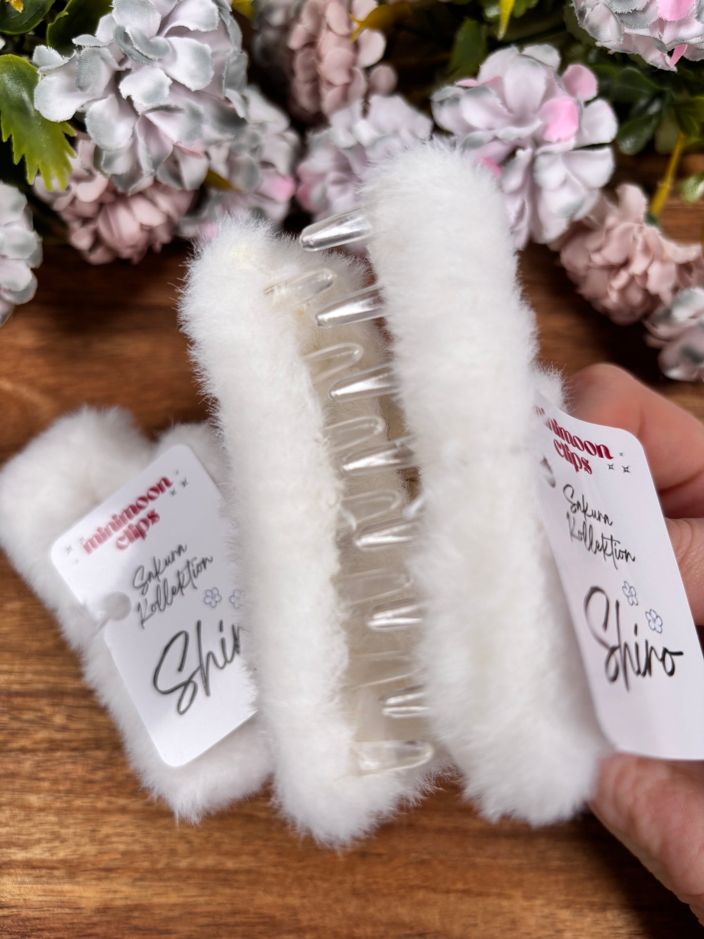 Shiro Flausch Haar Clip