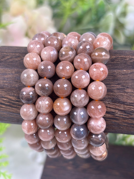 Schwarzer mix Mondstein