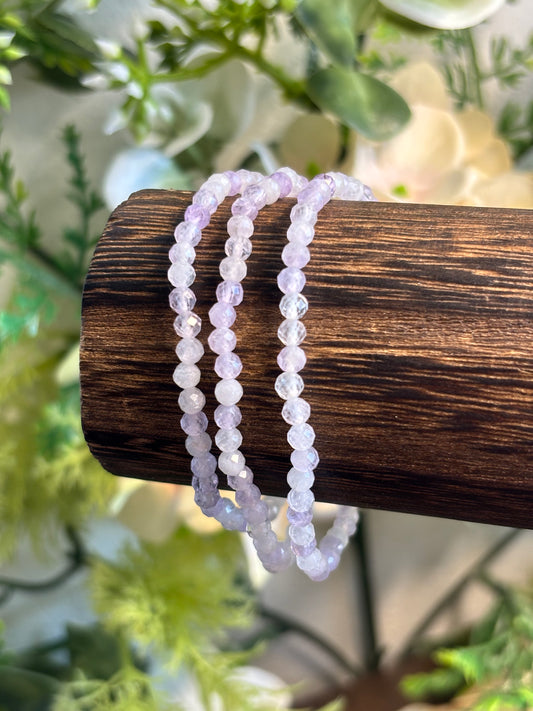 Lavender Quarz facettiert