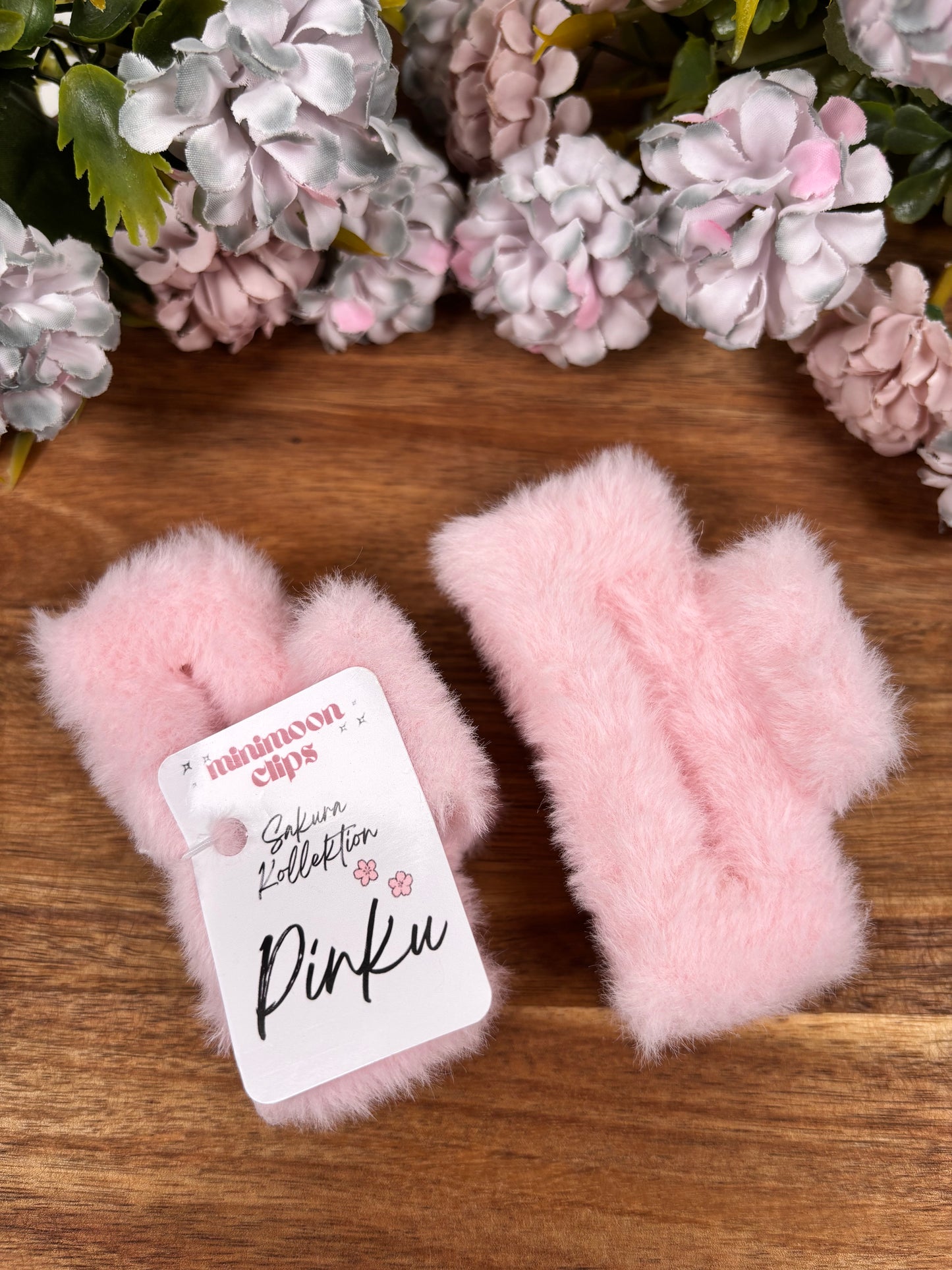 Pinku Flausch Haar Clip